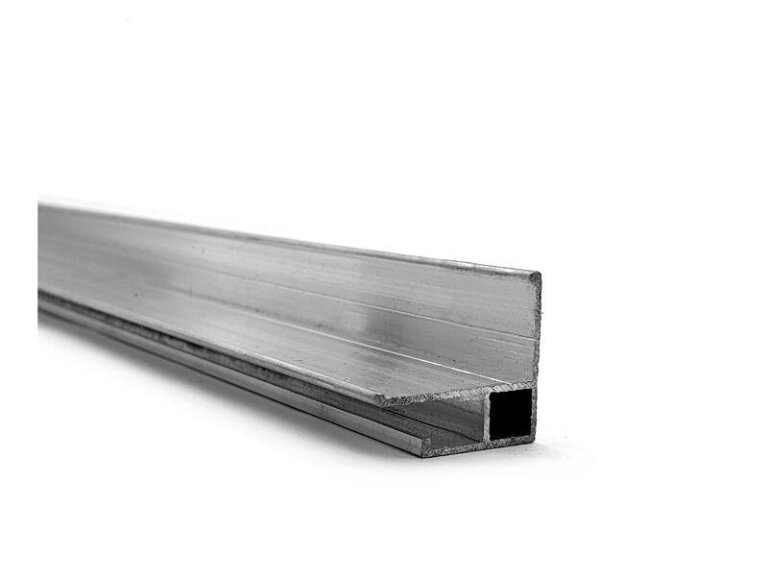 Uniwersalny bezuszczelkowy aluminiowy profil do sufitów napinanych.