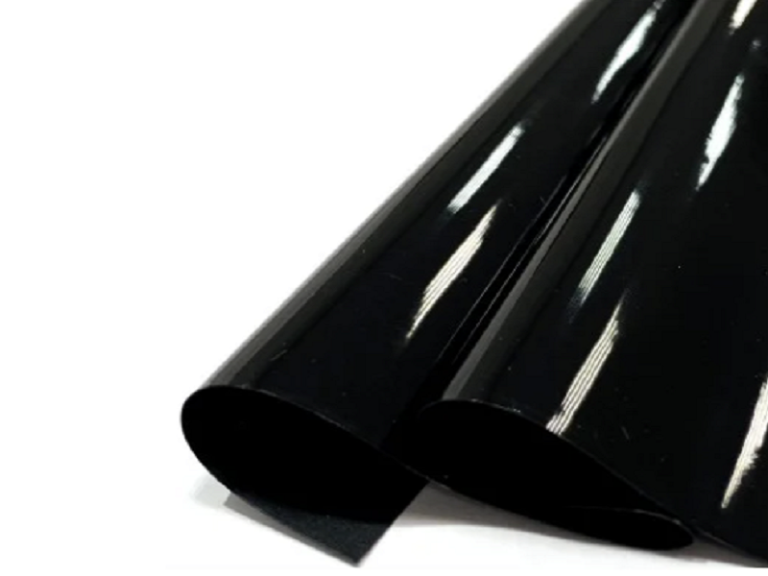 Schwarze L347 harpunenfreie Folie, 3,2 lfm breit.